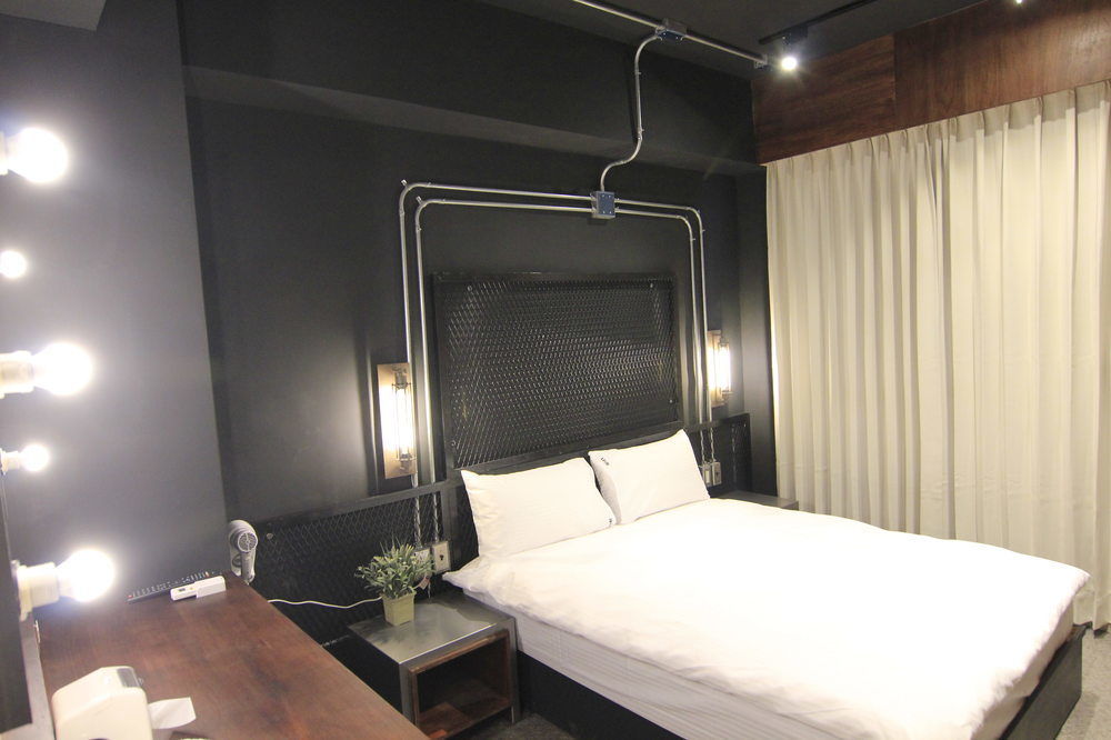 Loft Hostel Fengjia Taichung Exterior photo