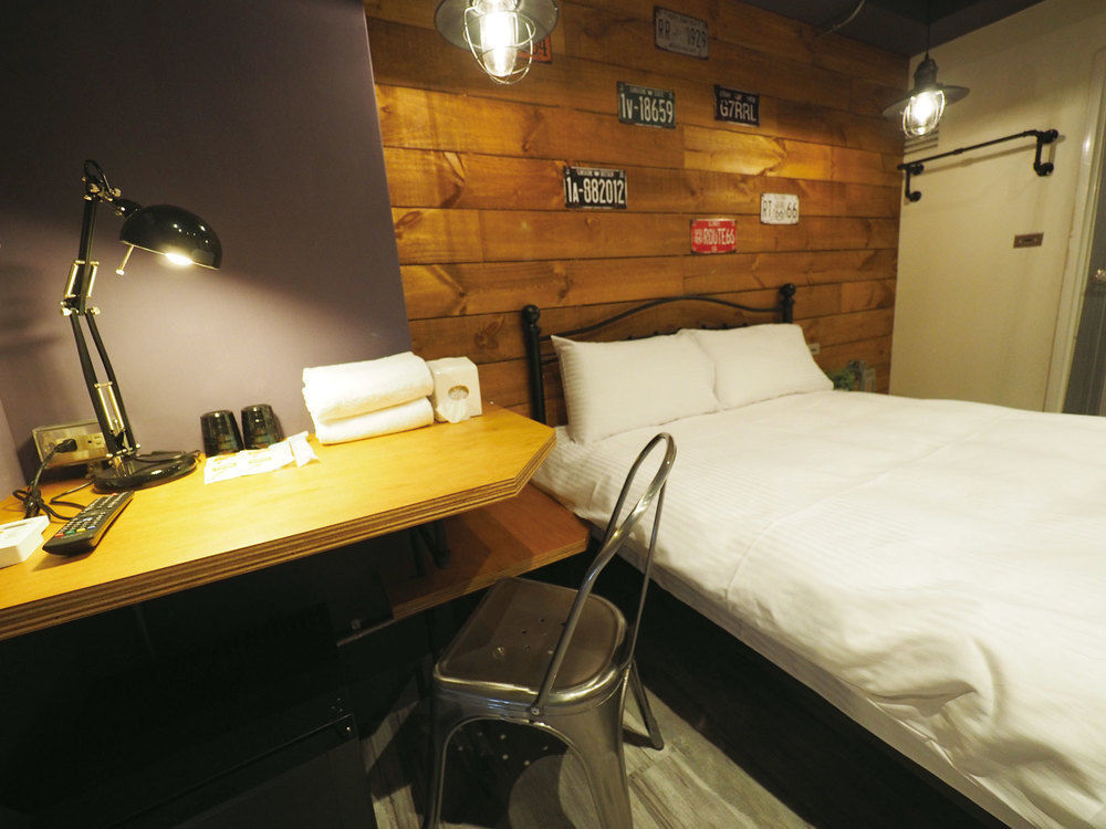 Loft Hostel Fengjia Taichung Exterior photo