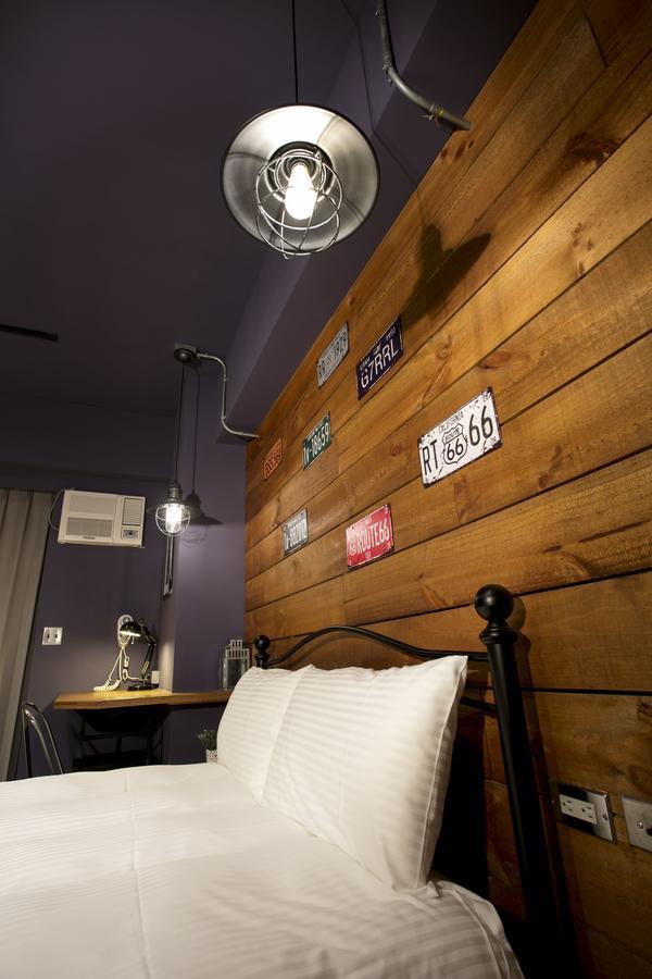 Loft Hostel Fengjia Taichung Exterior photo