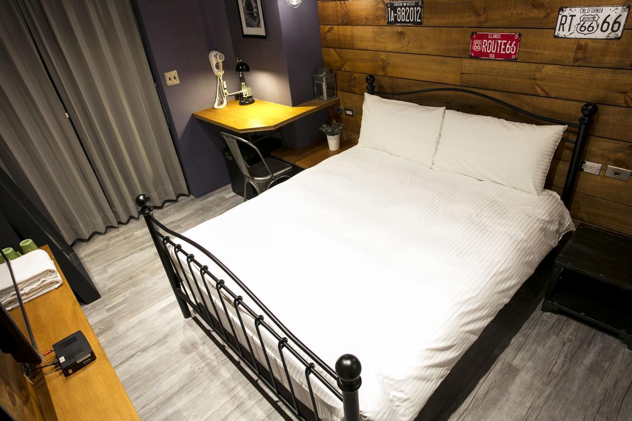 Loft Hostel Fengjia Taichung Exterior photo