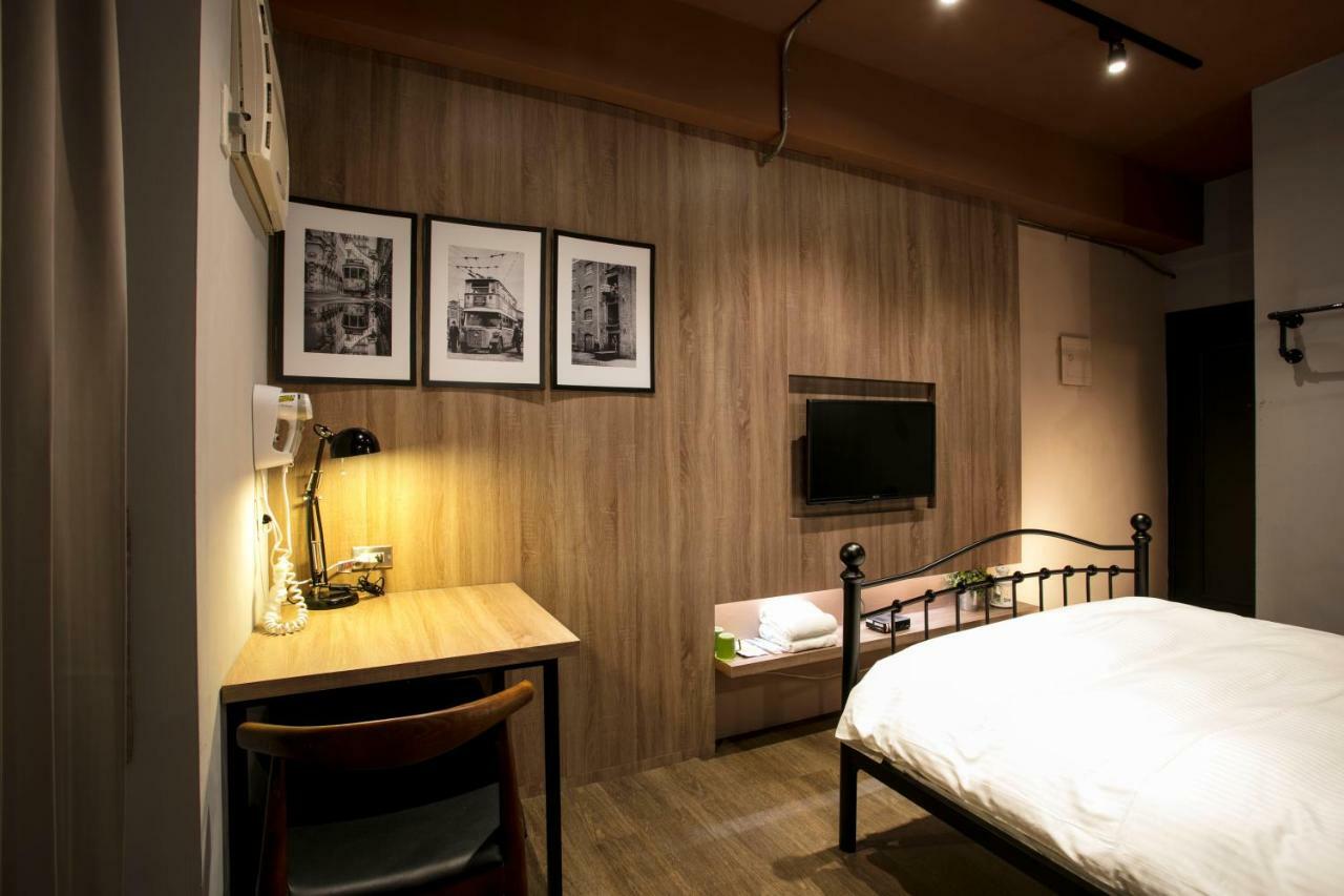 Loft Hostel Fengjia Taichung Exterior photo